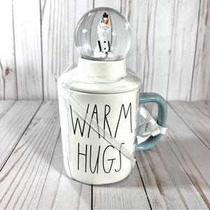 New Rae Dunn Disney Frozen Olaf Warm Hugs Mug with Snow Globe Lid Topper